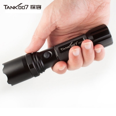 tank007新款UC19超遠(yuǎn)射大功率遠(yuǎn)程戶外狩獵執(zhí)勤，執(zhí)法，巡邏直充手電筒