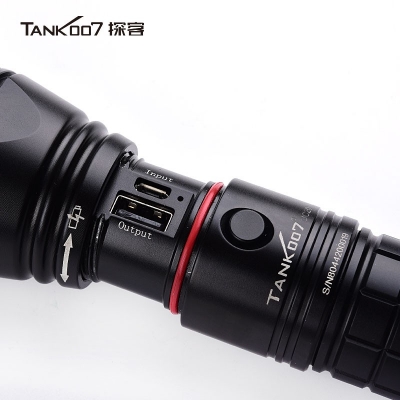 TANK007探客可充電執(zhí)勤，執(zhí)法，巡邏遠(yuǎn)射防水戶外超亮LED電筒UC20